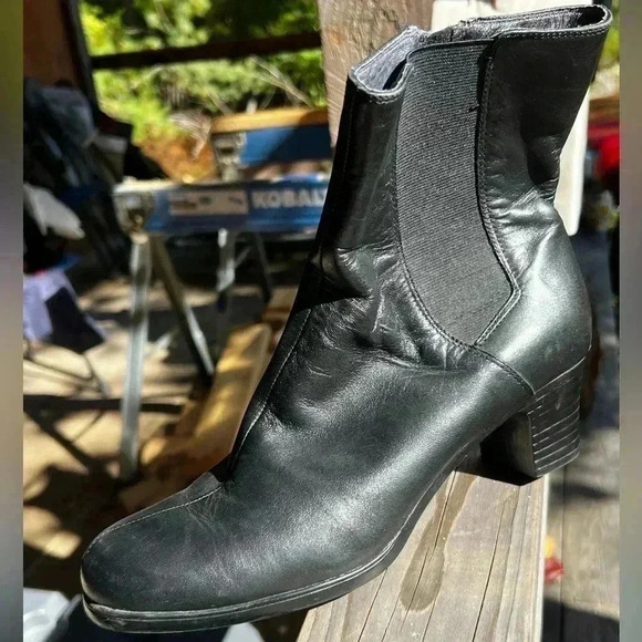 Insolia Comfortology Soft Black Leather Womens Sz 8.5 Ankle Booties Squa… - Picture 7 of 9